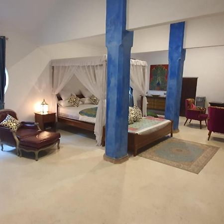 Blue Garden Boutique Hotel เจอปารา ภายนอก รูปภาพ