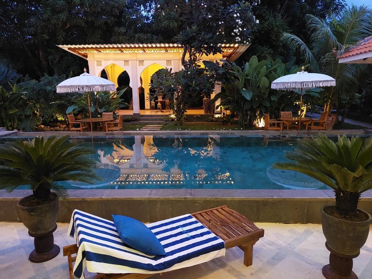 Blue Garden Boutique Hotel เจอปารา ภายนอก รูปภาพ