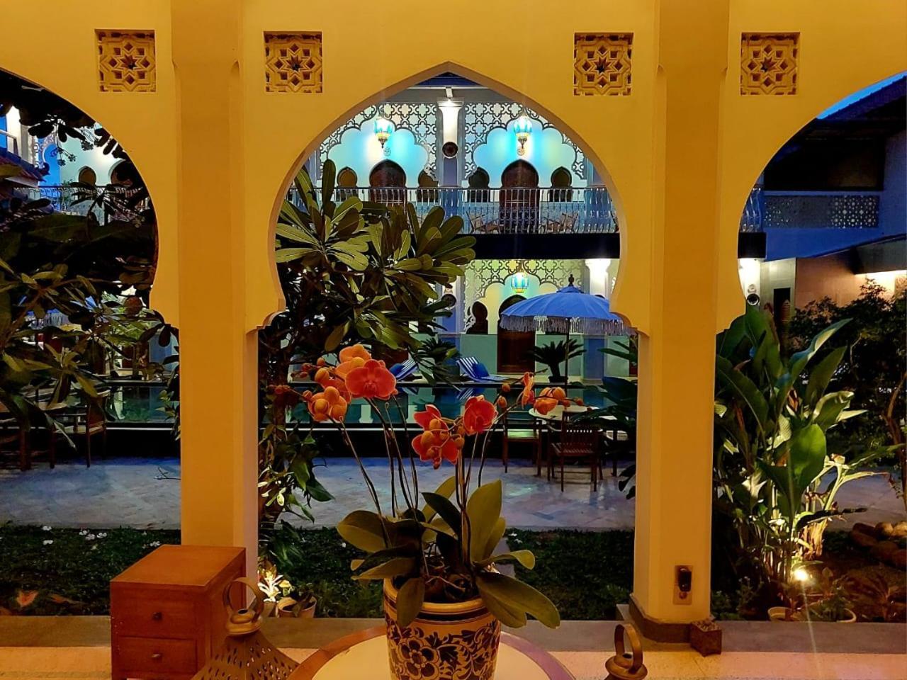 Blue Garden Boutique Hotel เจอปารา ภายนอก รูปภาพ